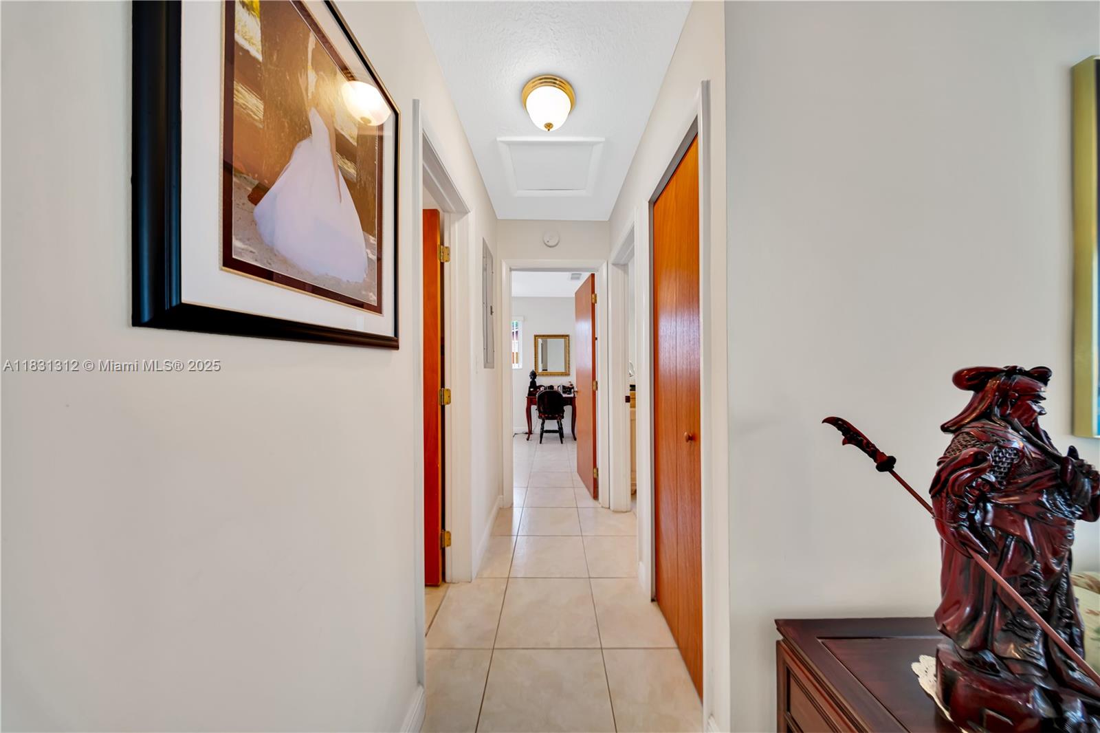 1315 W 79th St