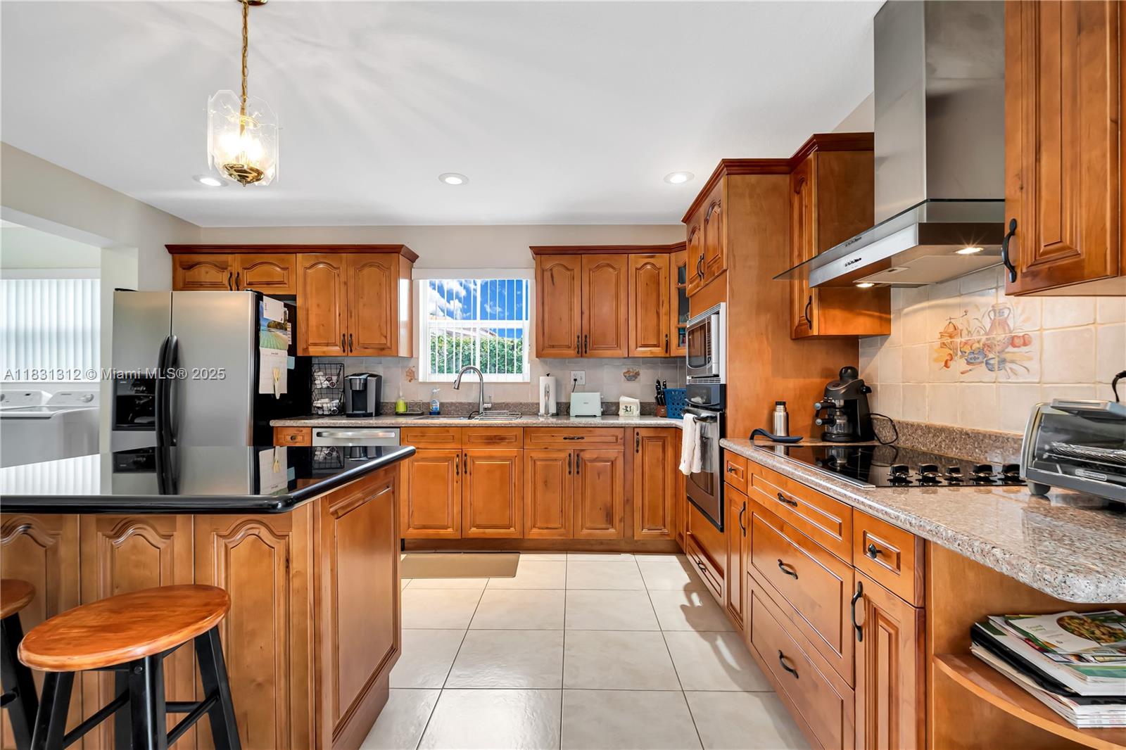 1315 W 79th St