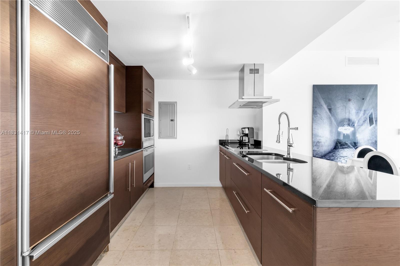 495 Brickell Ave # 4905