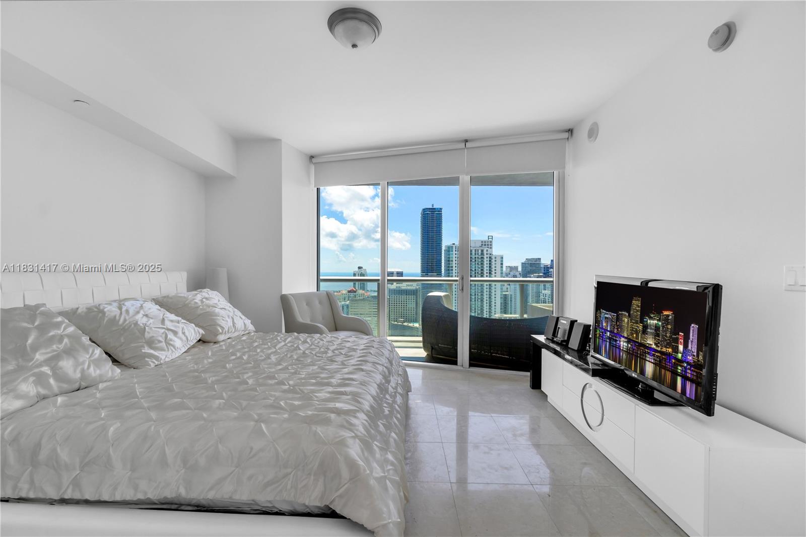 495 Brickell Ave # 4905
