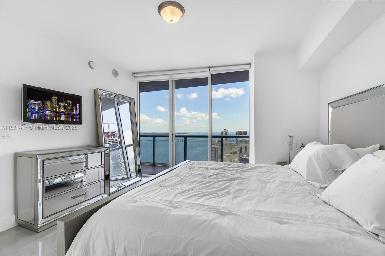 495 Brickell Ave # 4905