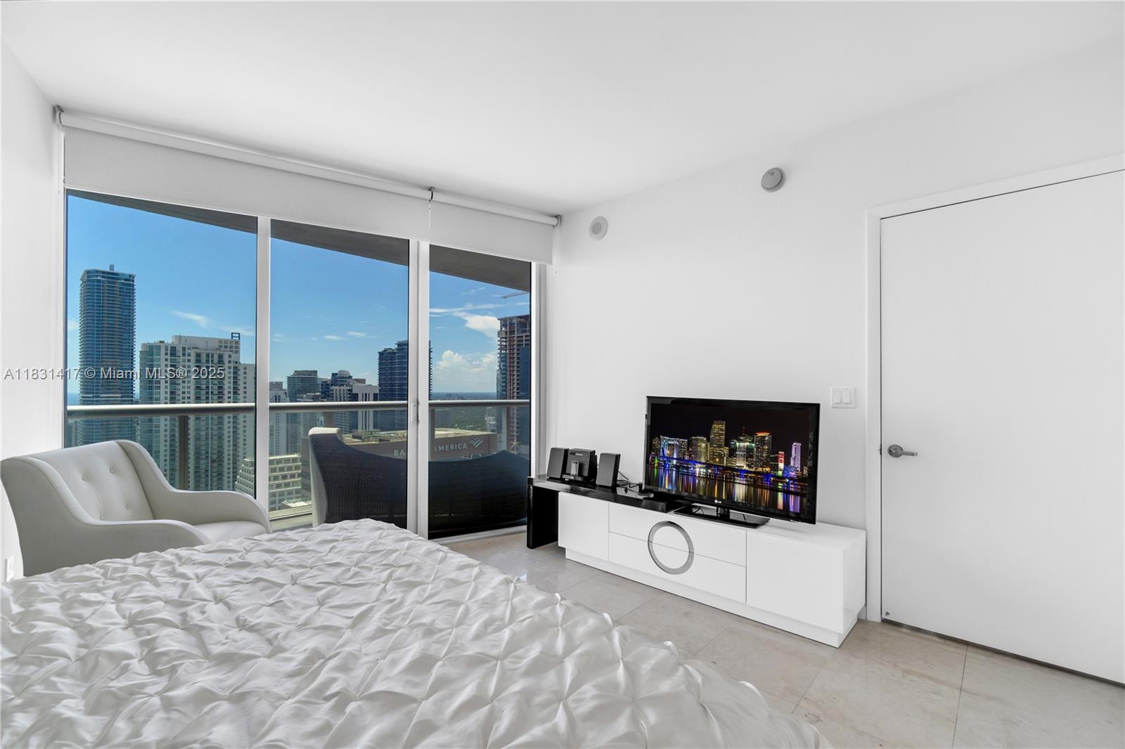 495 Brickell Ave # 4905