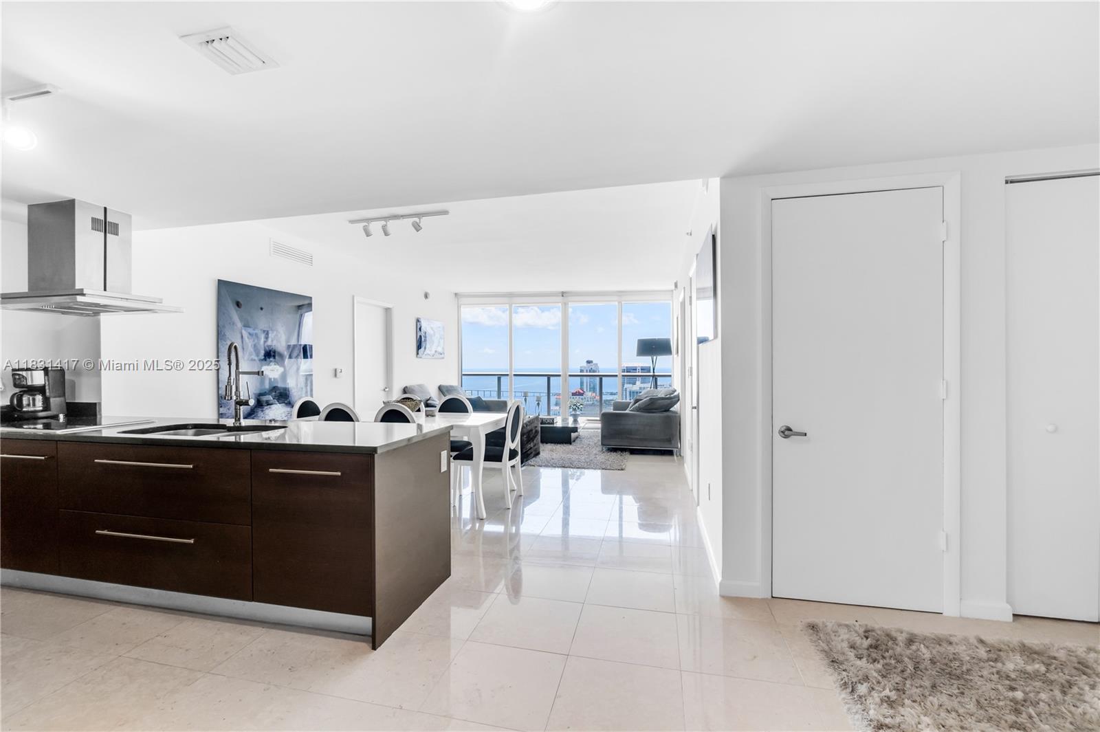 495 Brickell Ave # 4905