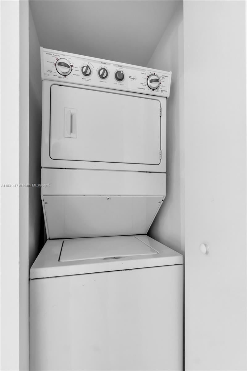 495 Brickell Ave # 4905