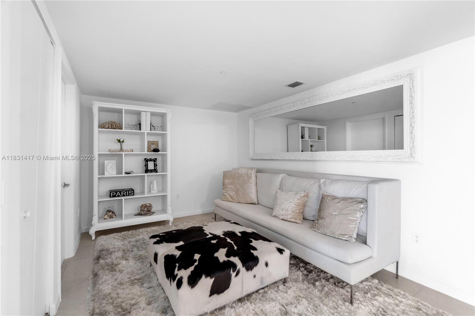 495 Brickell Ave # 4905