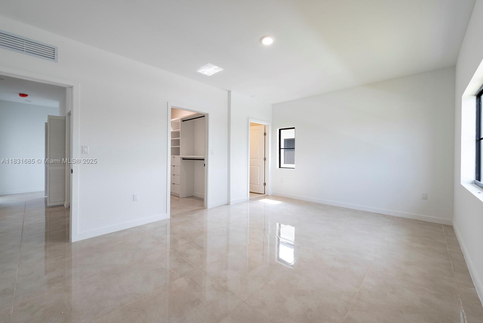 1298 NW 1 ST