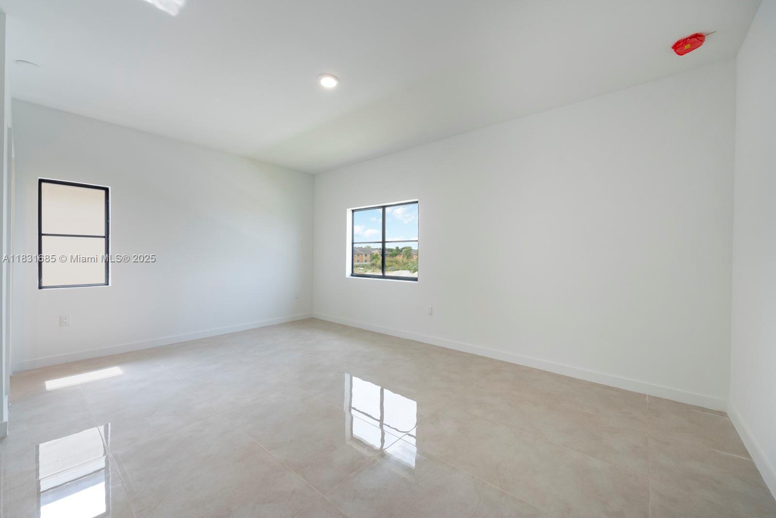 1298 NW 1 ST