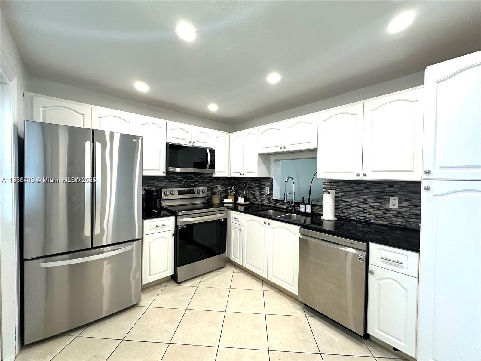 620 NE 12th Ave # 102