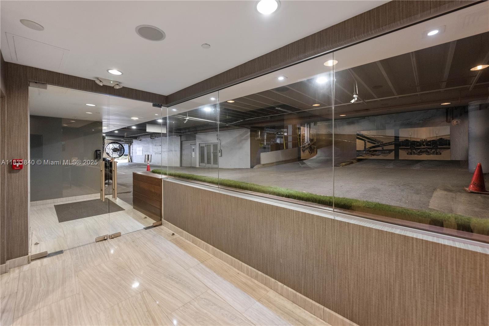 150 SE 2nd Ave # 1005