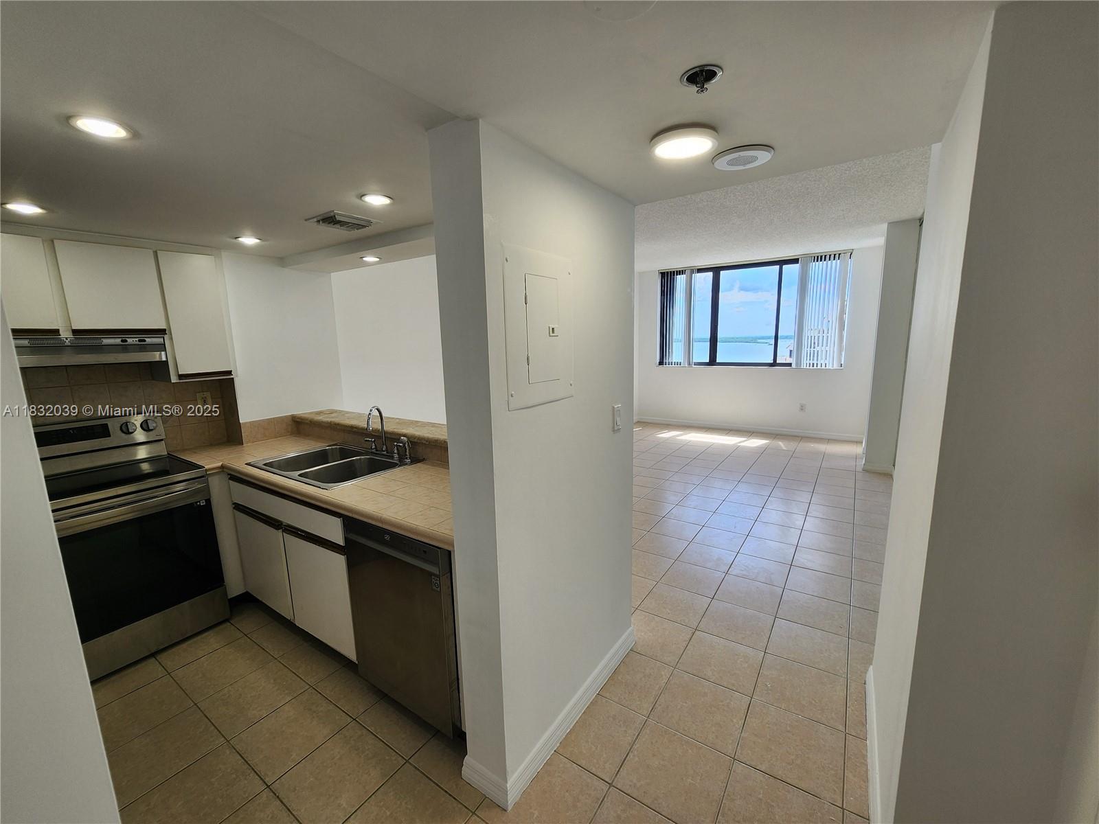 540 Brickell Key Dr # 1603