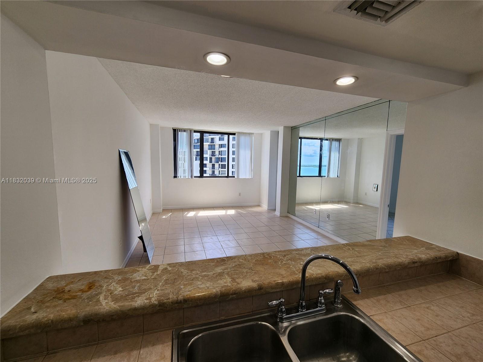 540 Brickell Key Dr # 1603