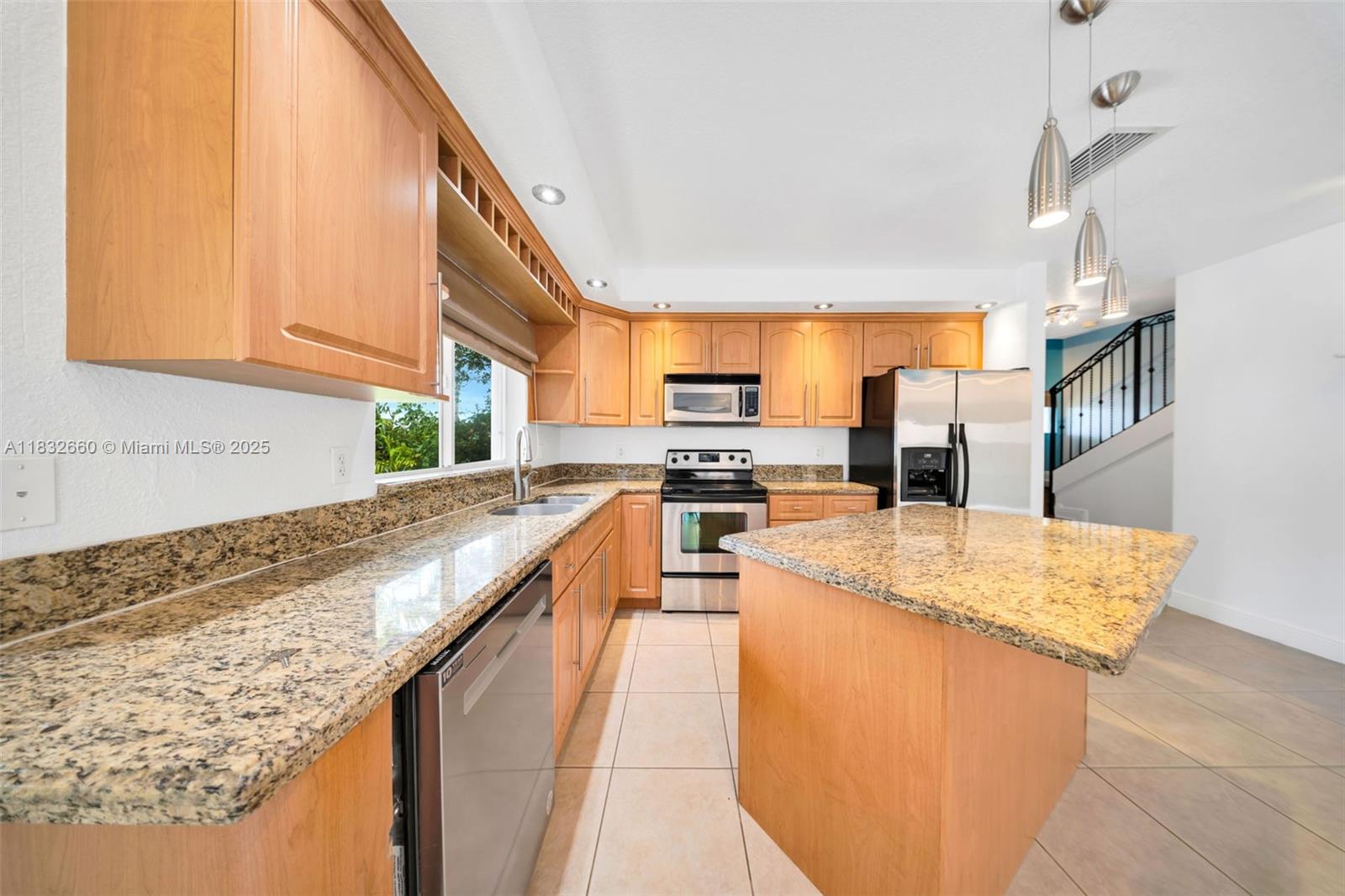 2814 SW 27th Street
