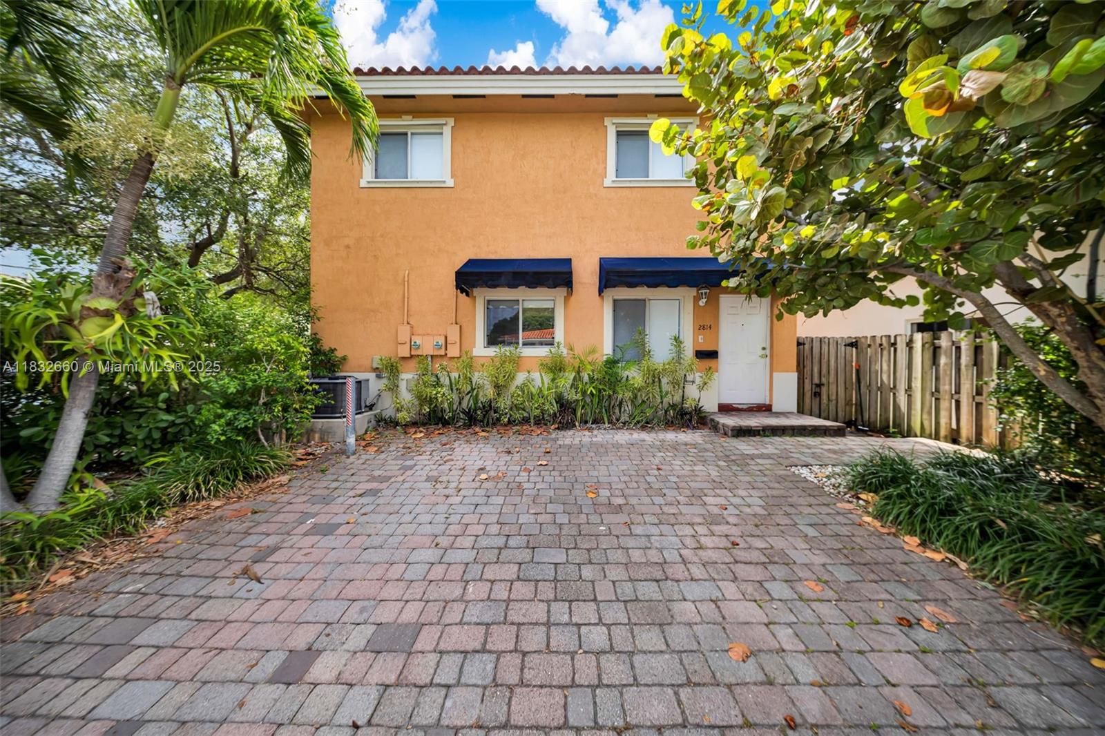 2814 SW 27th Street