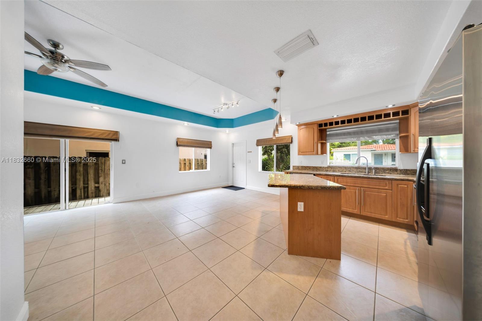 2814 SW 27th Street