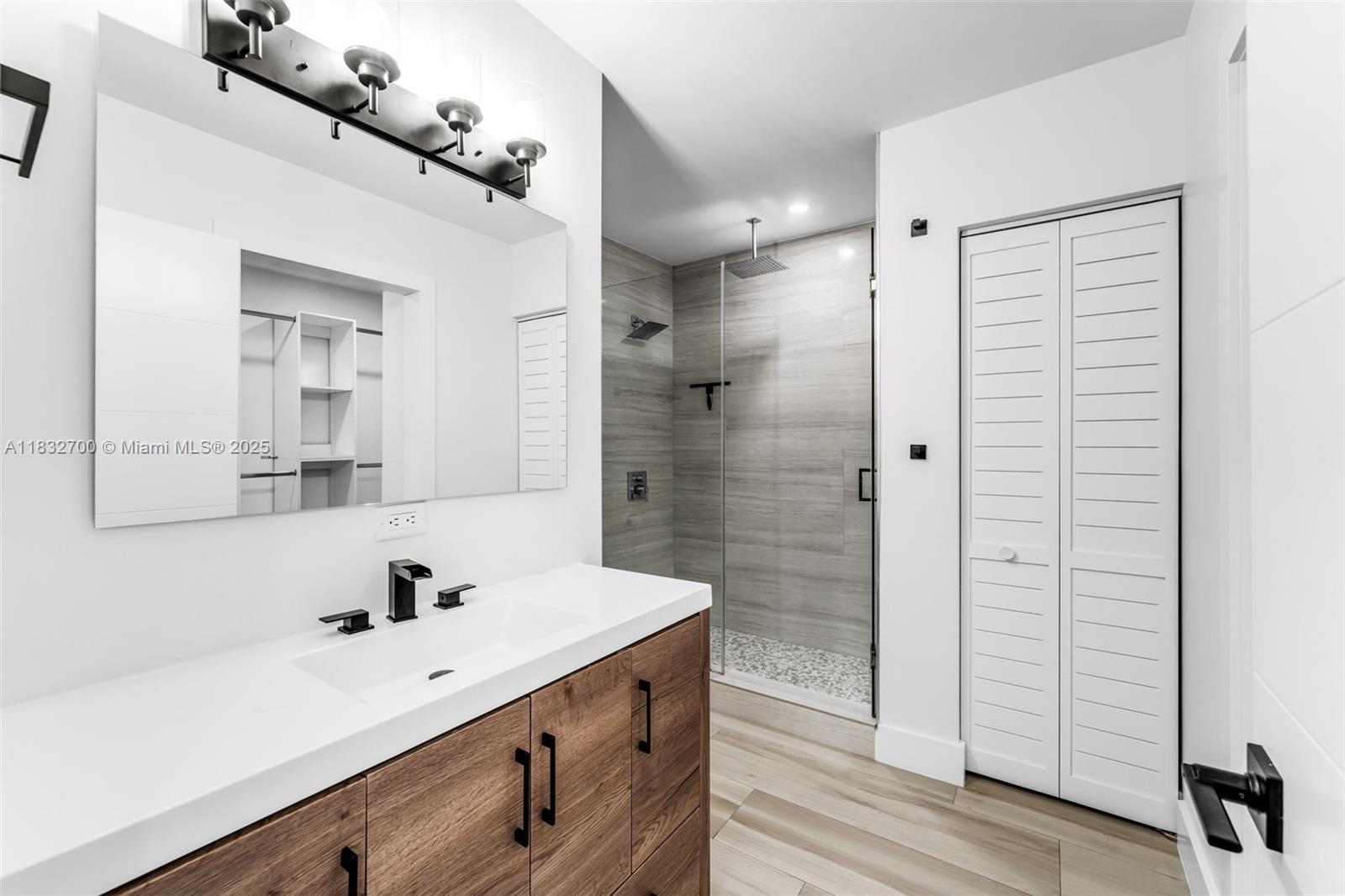 11256 SW 104th St # 11256