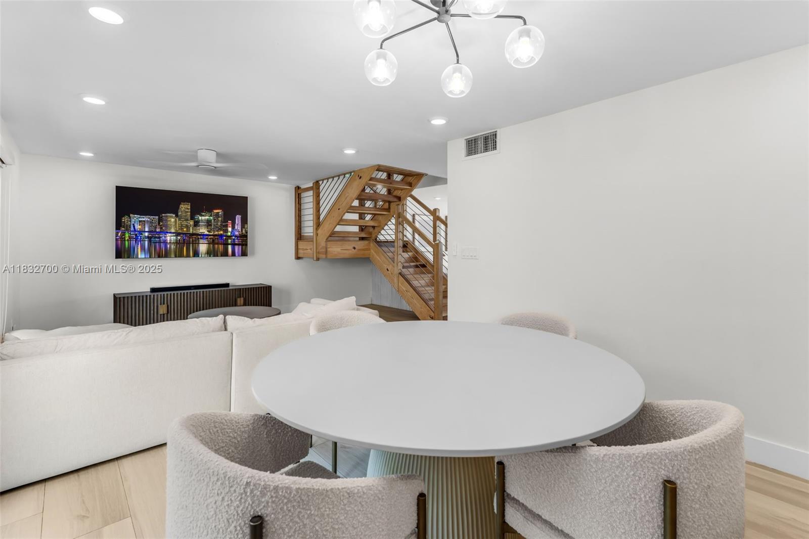 11256 SW 104th St # 11256