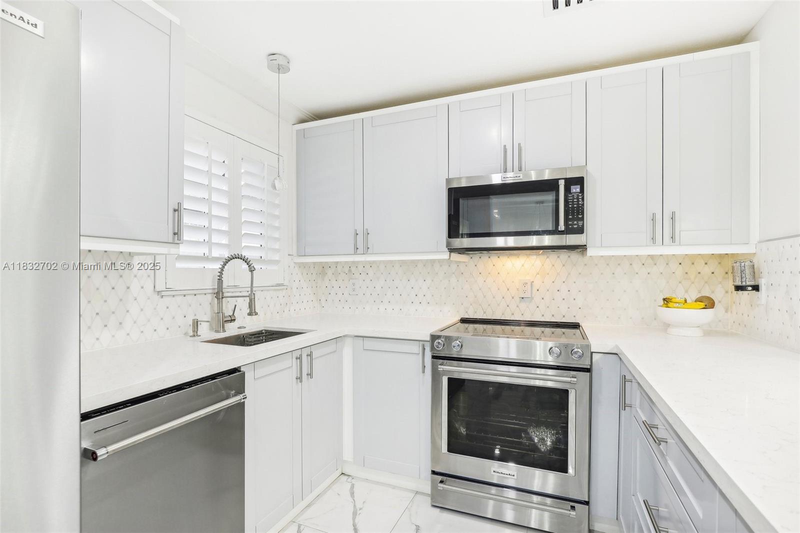 2550 SW 68th Ave