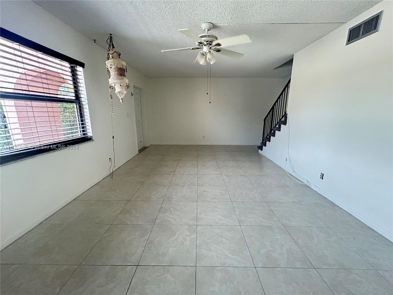 16 Toledo Ct # 38 Unit: 3-38