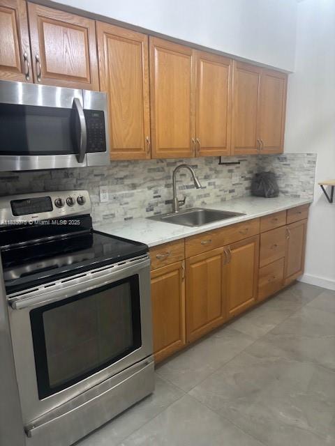 2240 NE 172nd St # 1