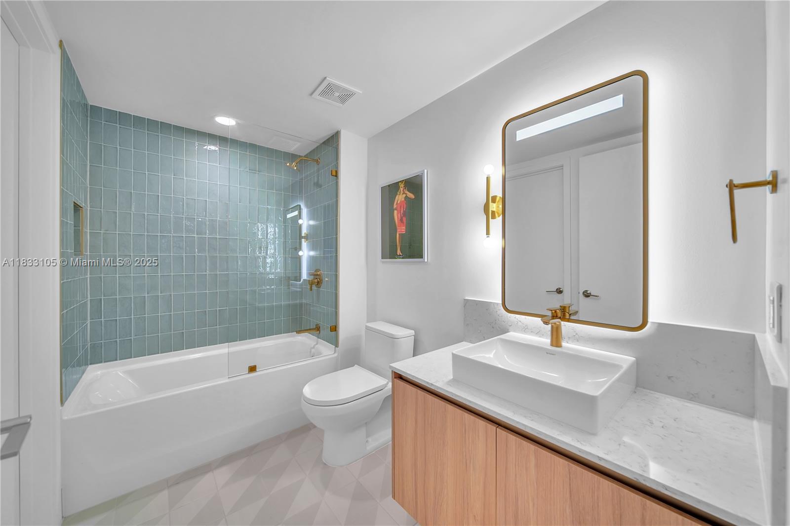 601 NE 1 AVE # 3309