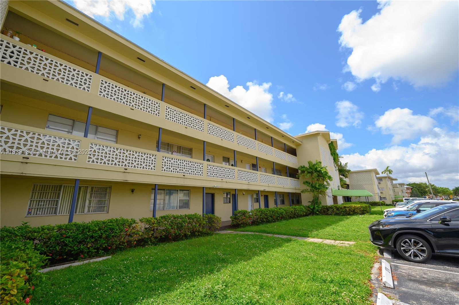 11960 NE 19th Dr # 17