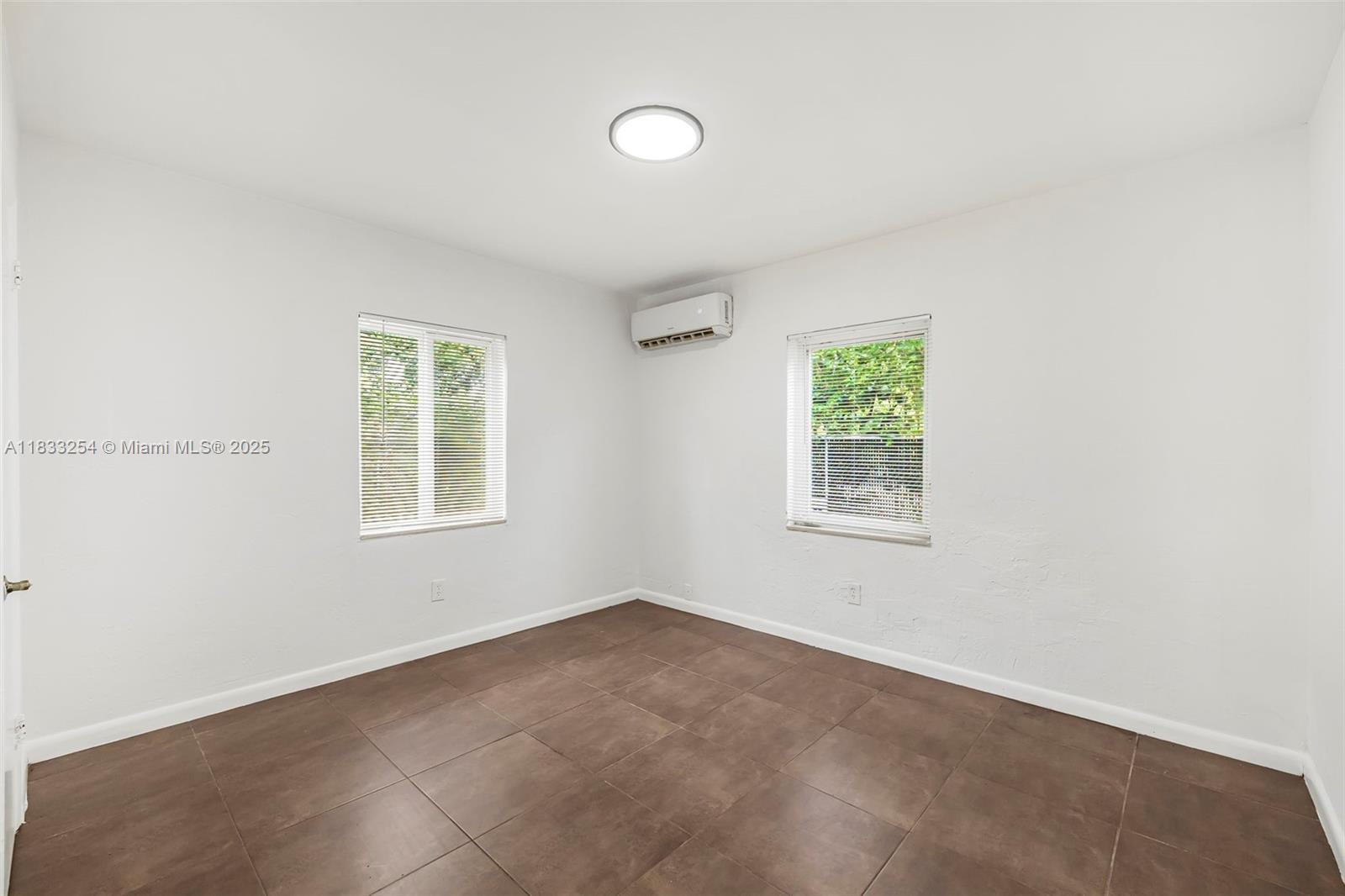520 NE 82nd Ter # 5