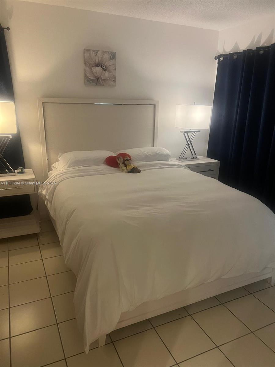 580 NW 114th Ave # 103