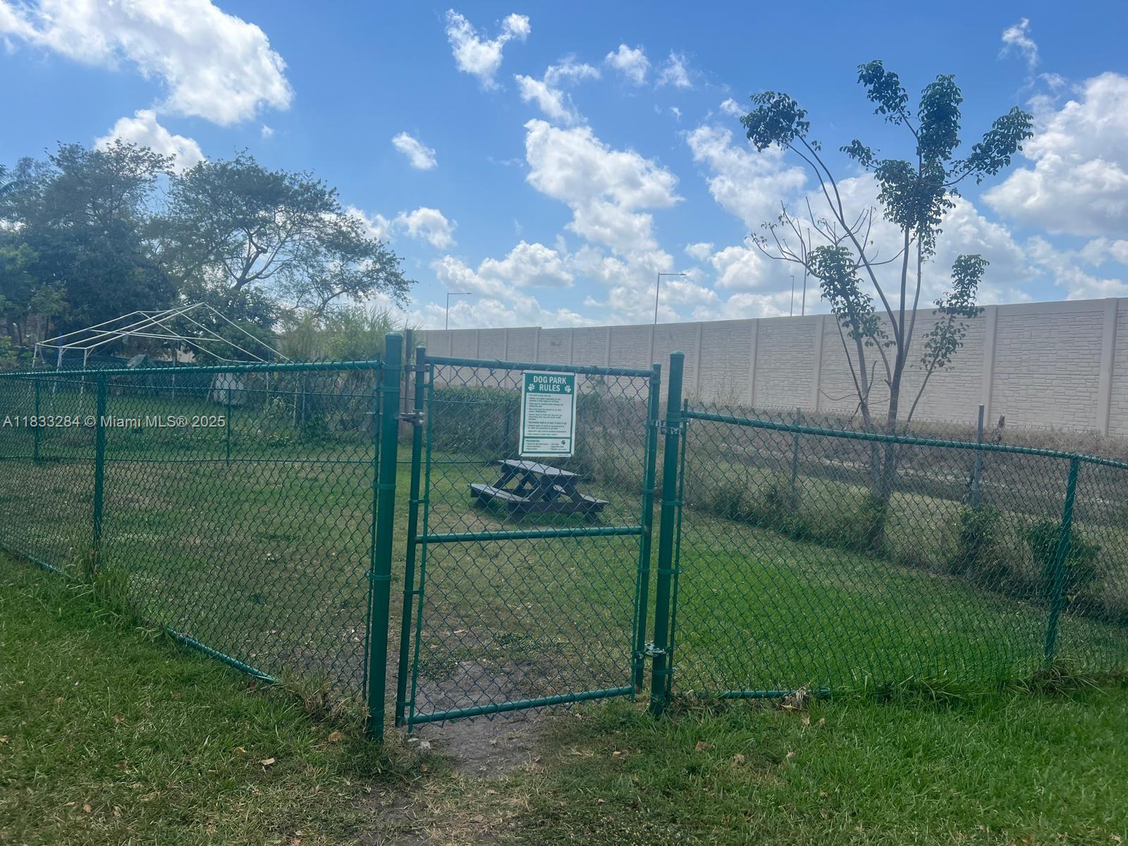 580 NW 114th Ave # 103