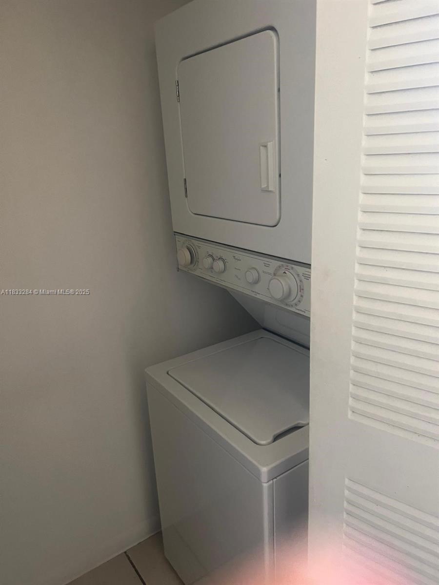 580 NW 114th Ave # 103