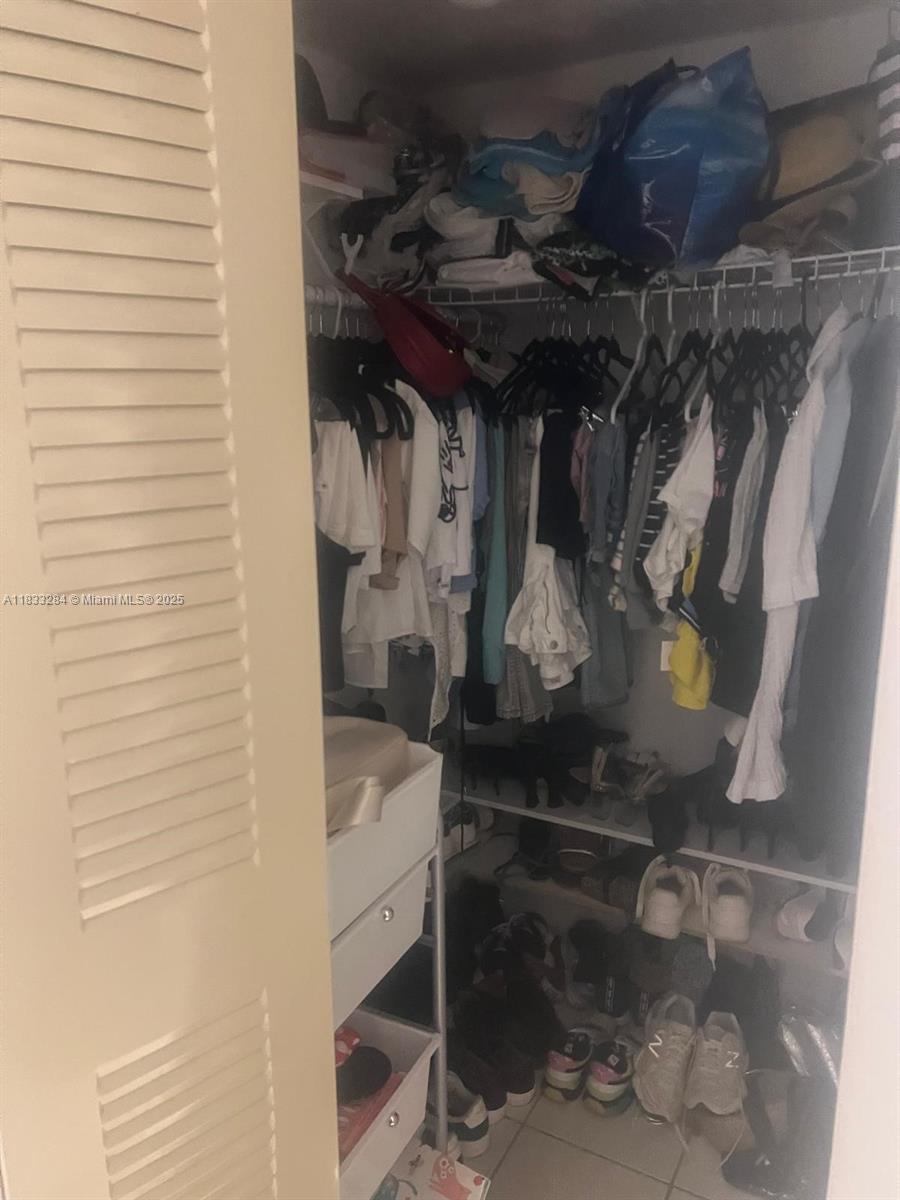 580 NW 114th Ave # 103