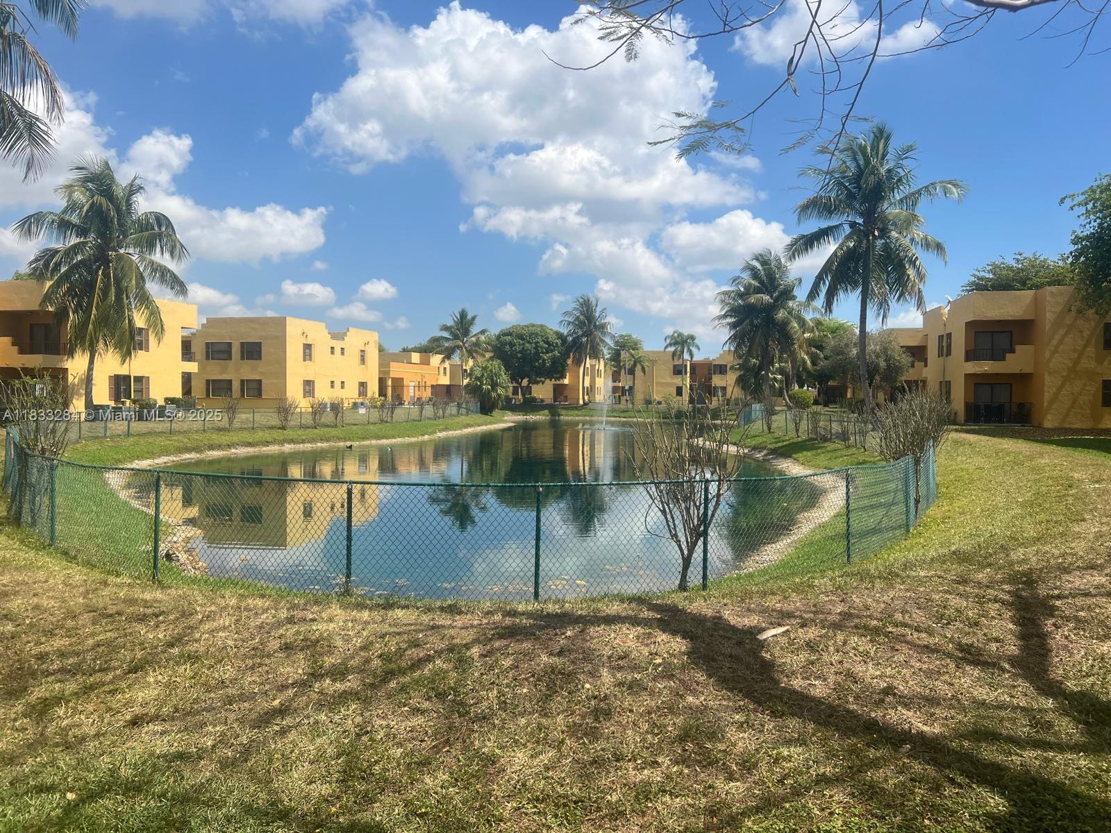 580 NW 114th Ave # 103