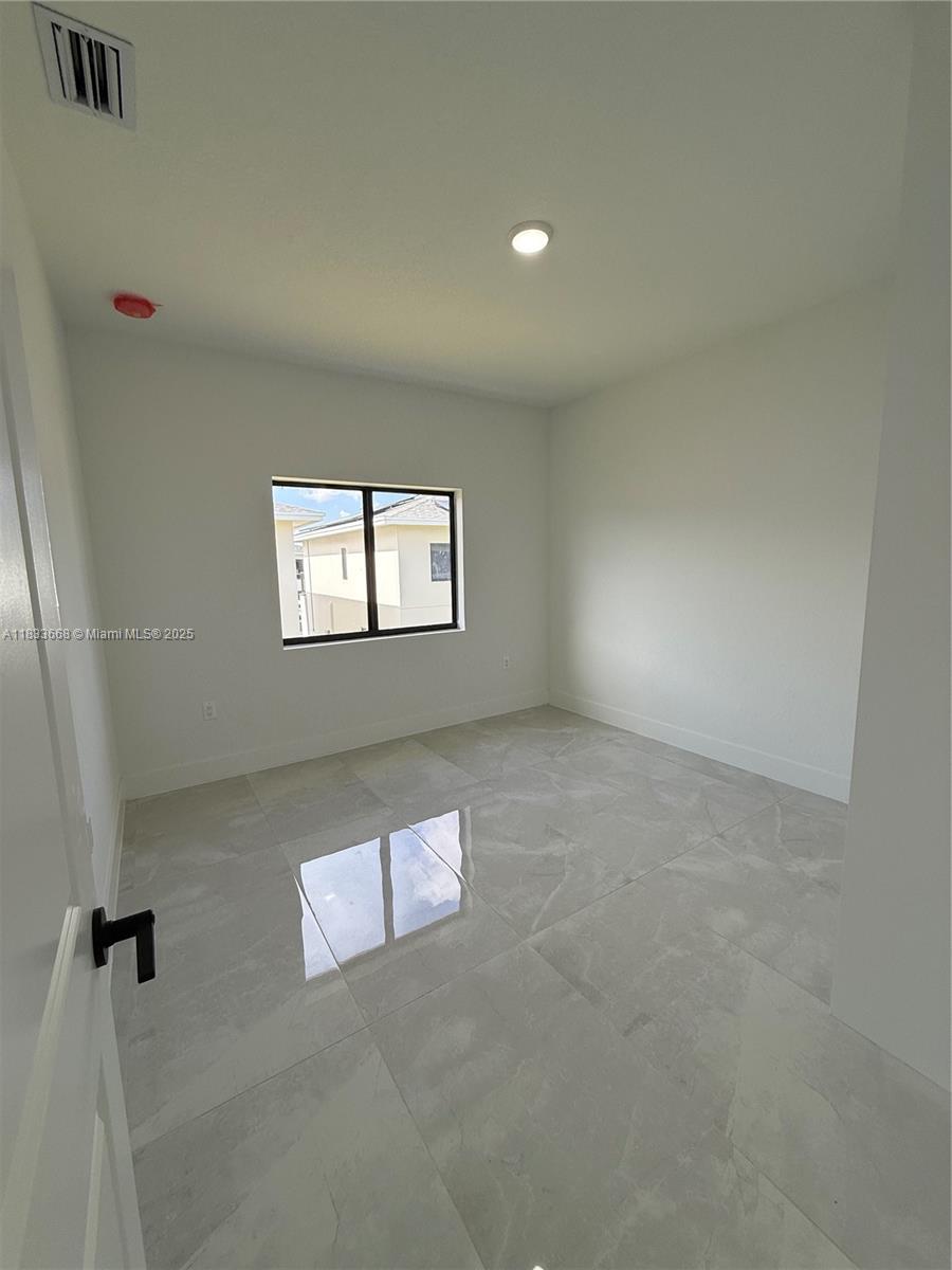1353 NW 1st St # 1353