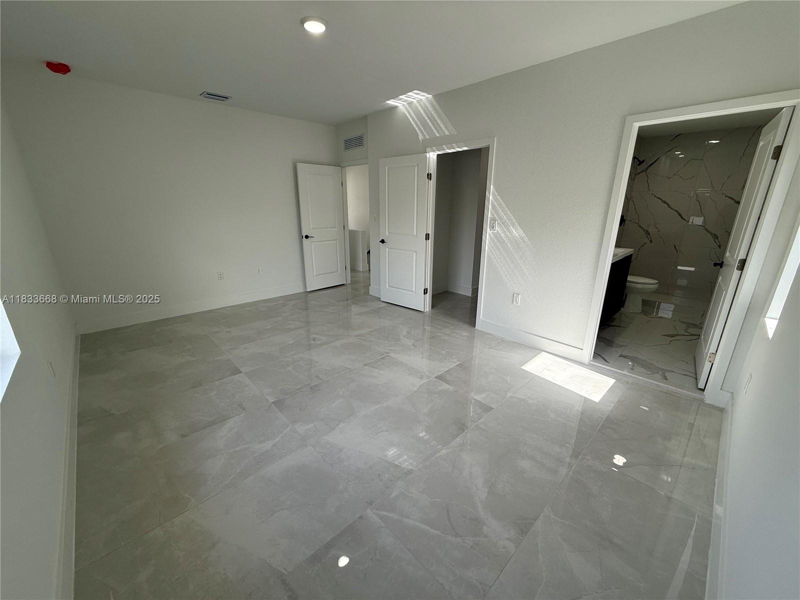 1353 NW 1st St # 1353
