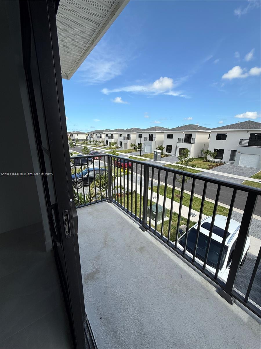 1353 NW 1st St # 1353