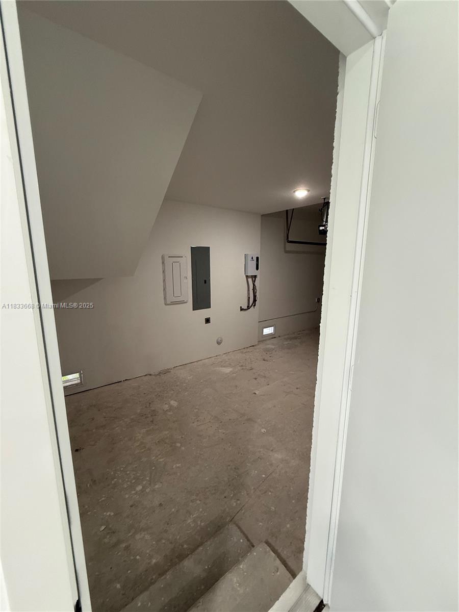 1353 NW 1st St # 1353
