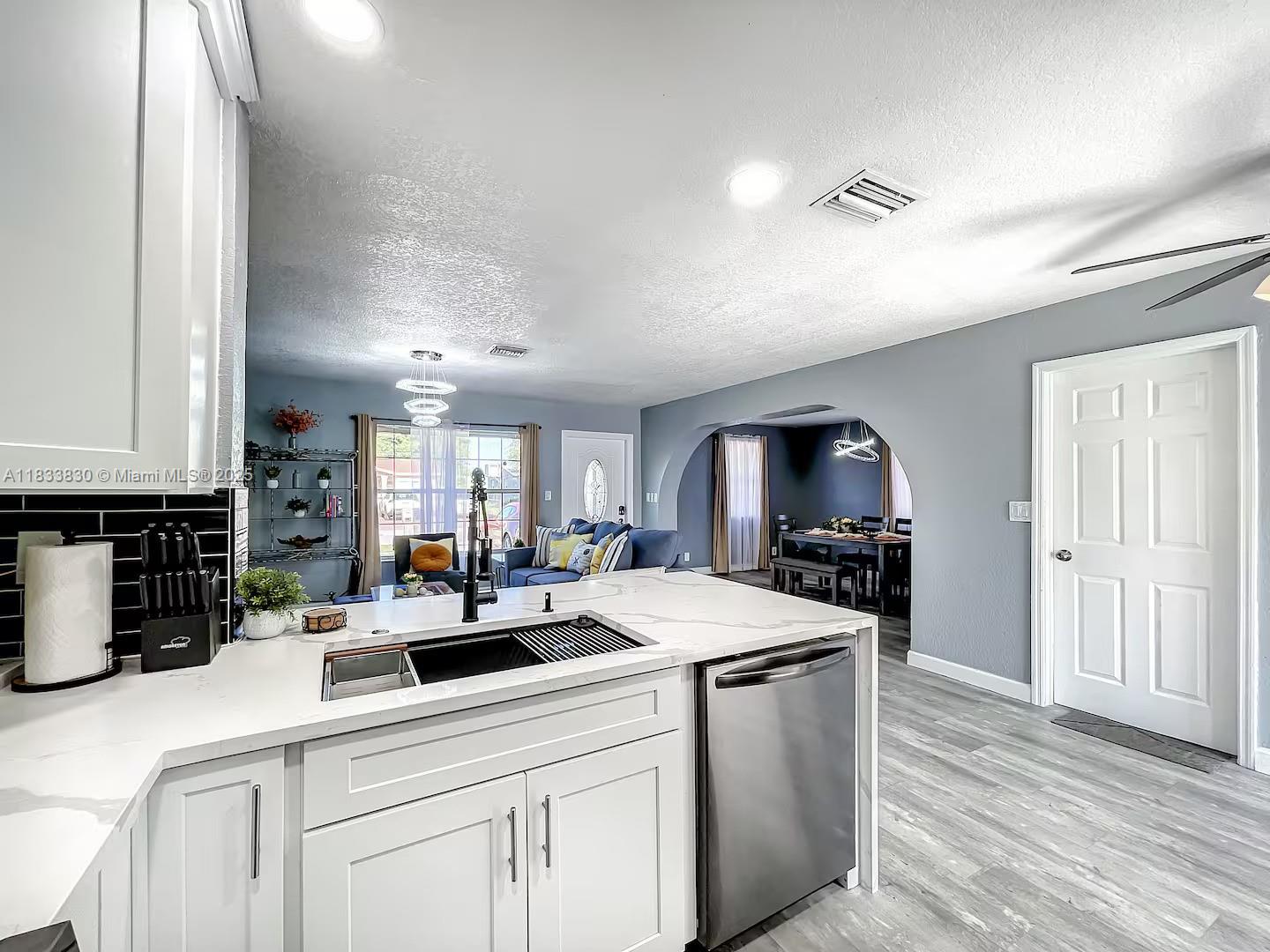 1660 SW 47th Ave