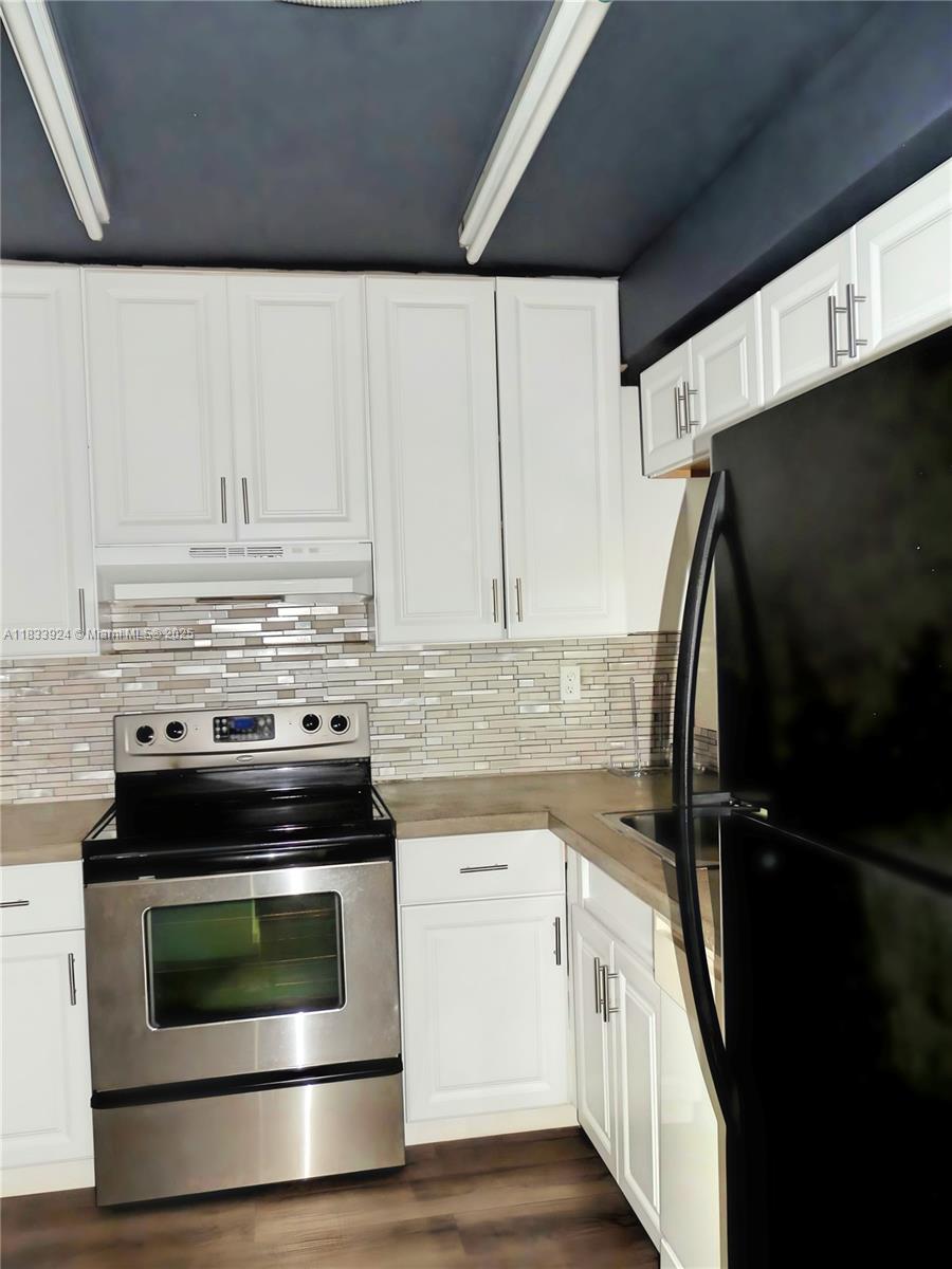 11780 SW 18th St # 2 Unit: 317-2