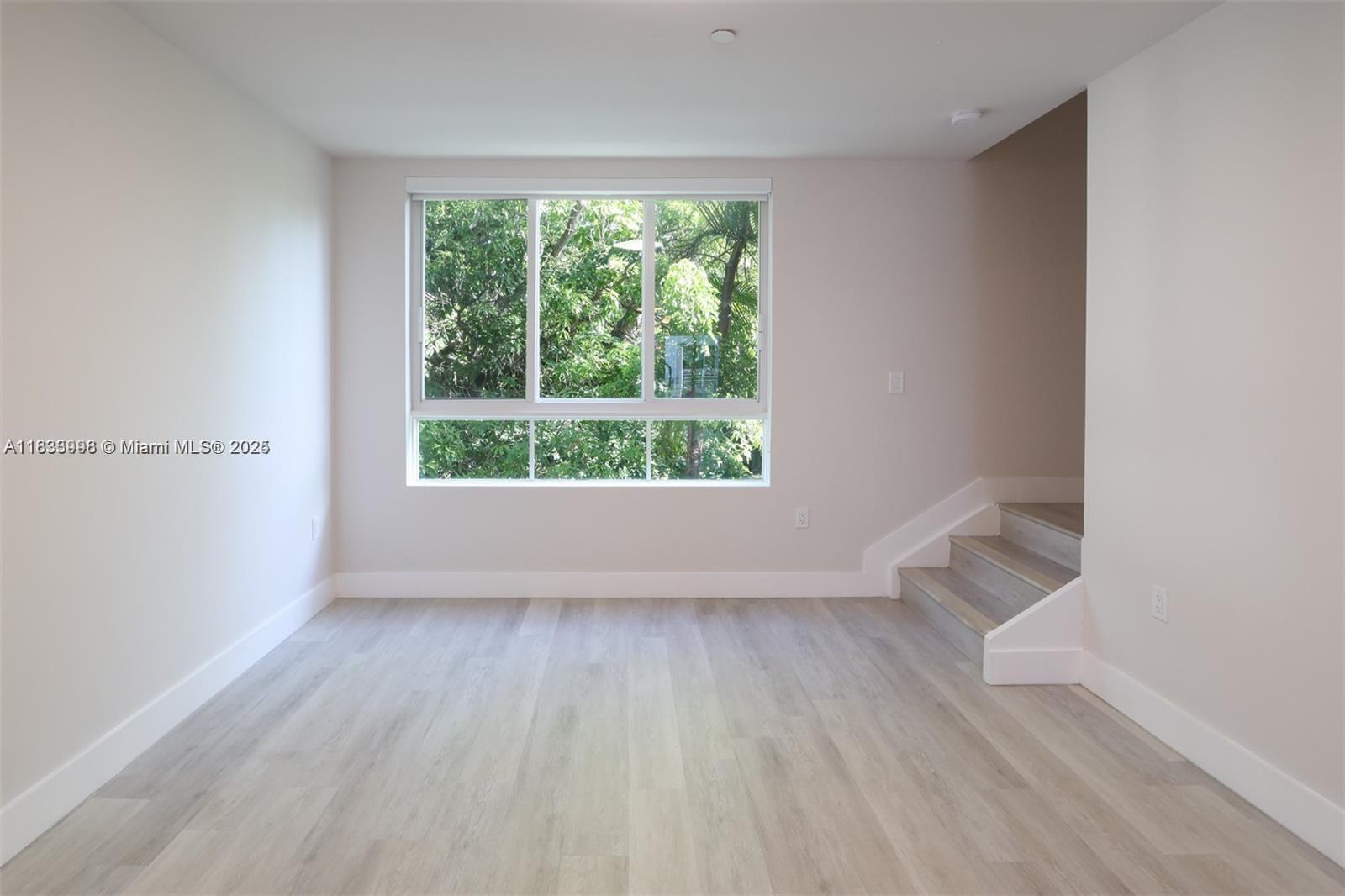 2555 NE 193rd St # 2223