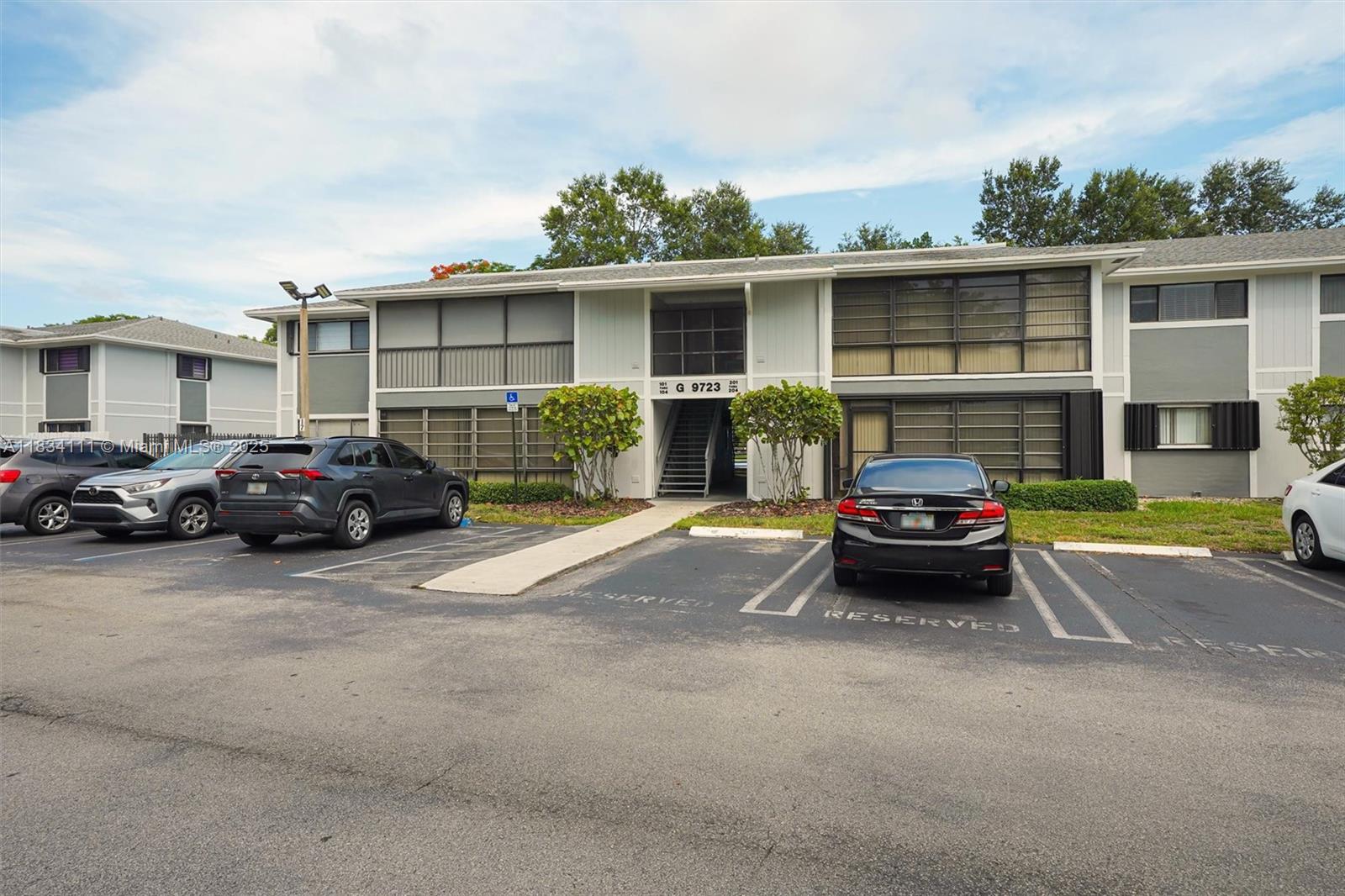 9723 Hammocks Blvd # 102