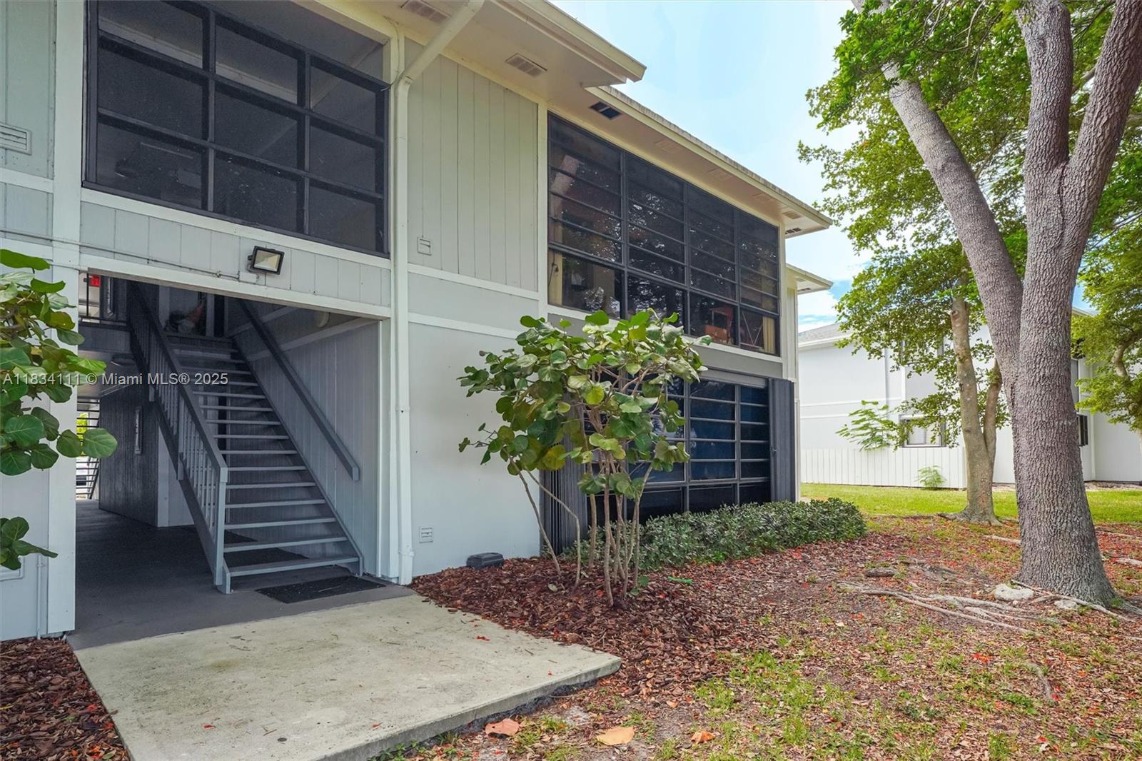 9723 Hammocks Blvd # 102
