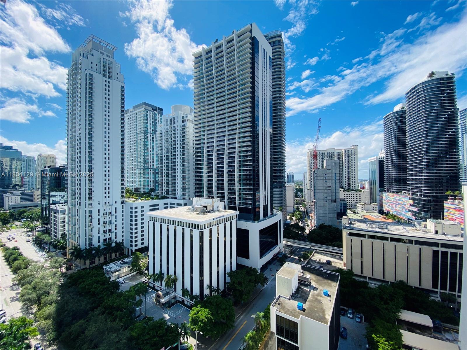 951 Brickell Ave # 1909