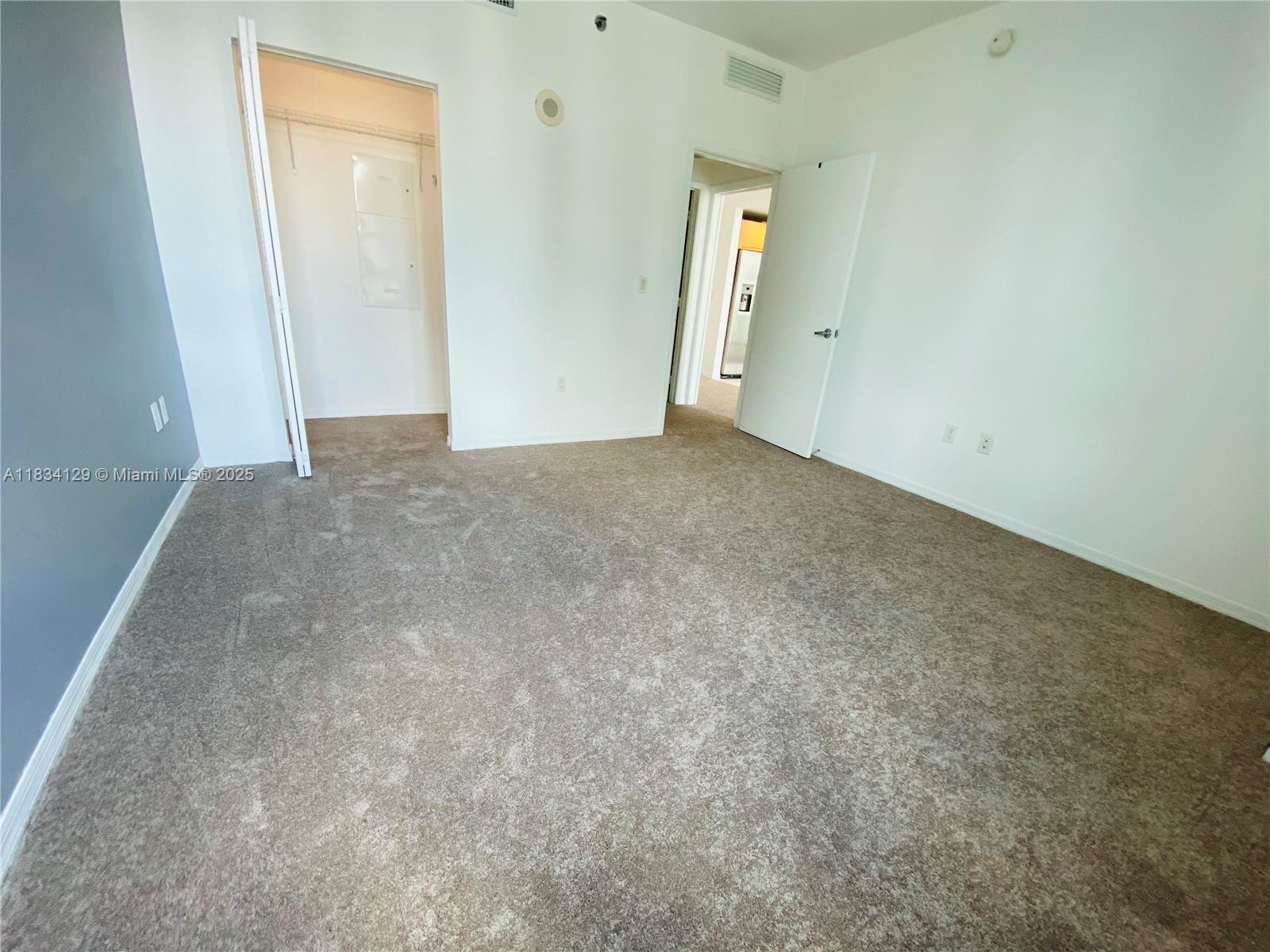 951 Brickell Ave # 1909