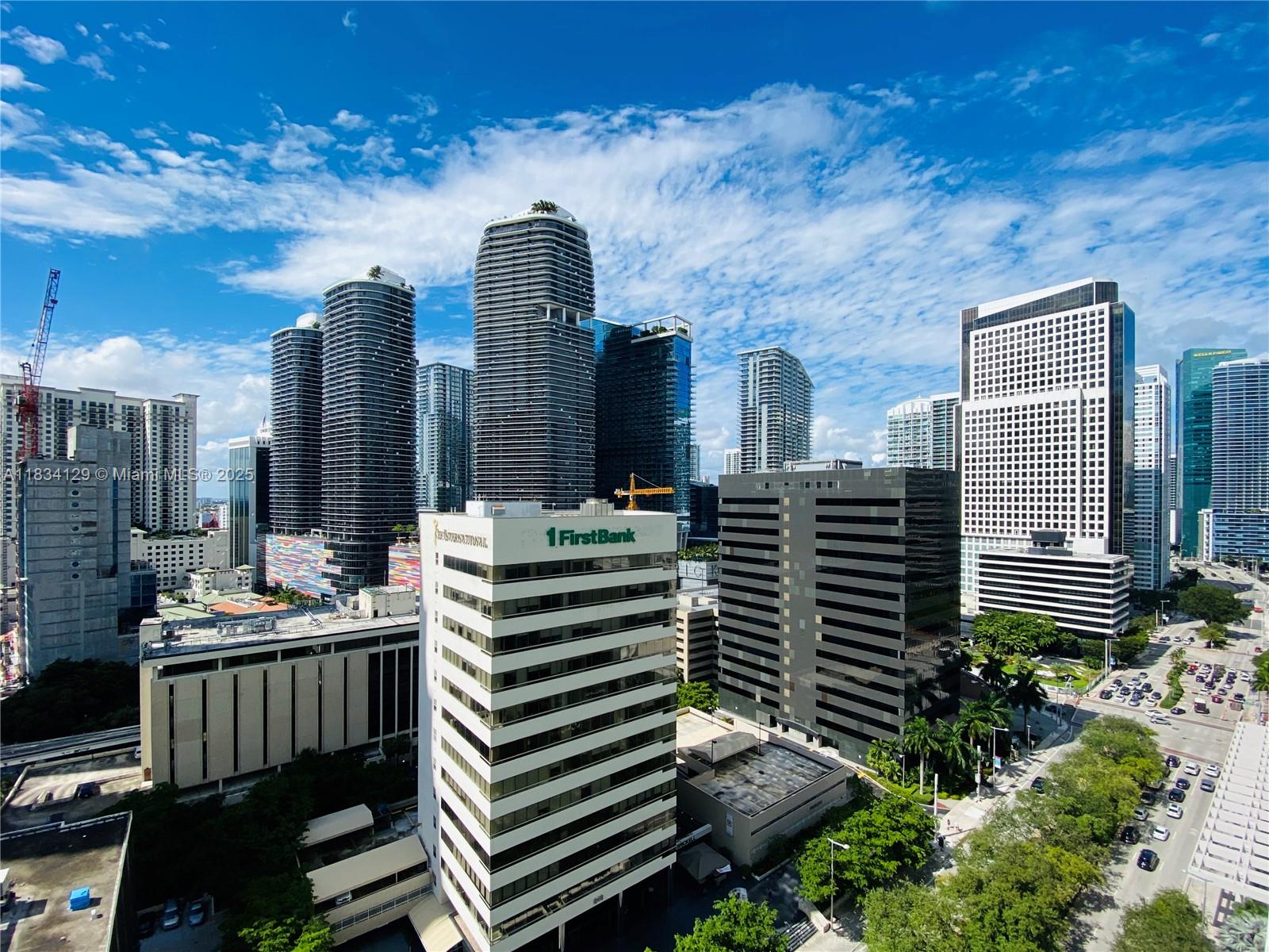 951 Brickell Ave # 1909