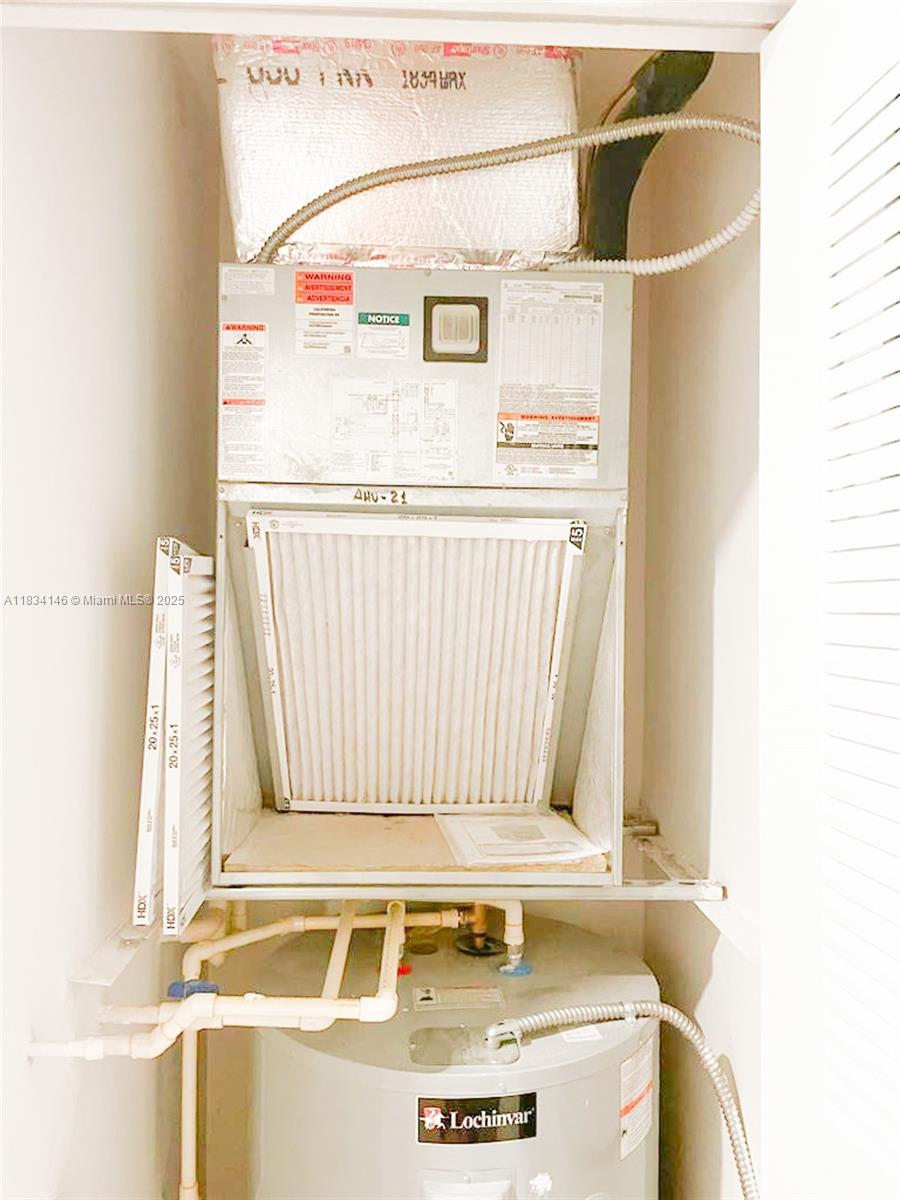 2535 NE 193rd St # 4102