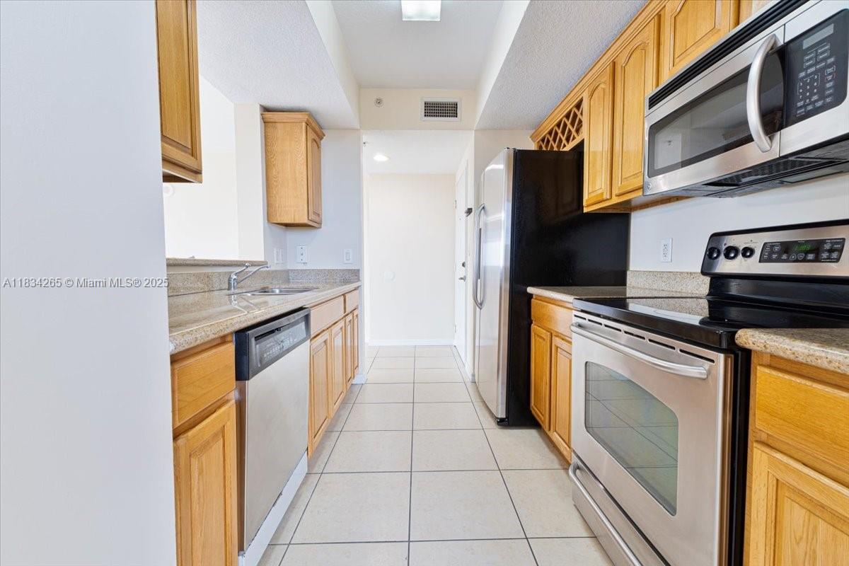 4242 NW 2 ST # 1601