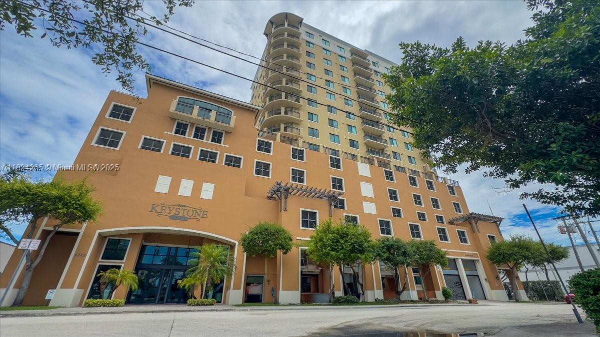 4242 NW 2 ST # 1601