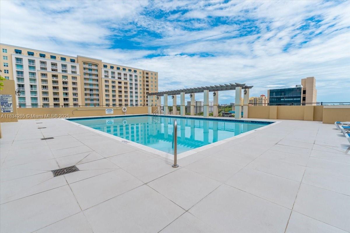 4242 NW 2 ST # 1601