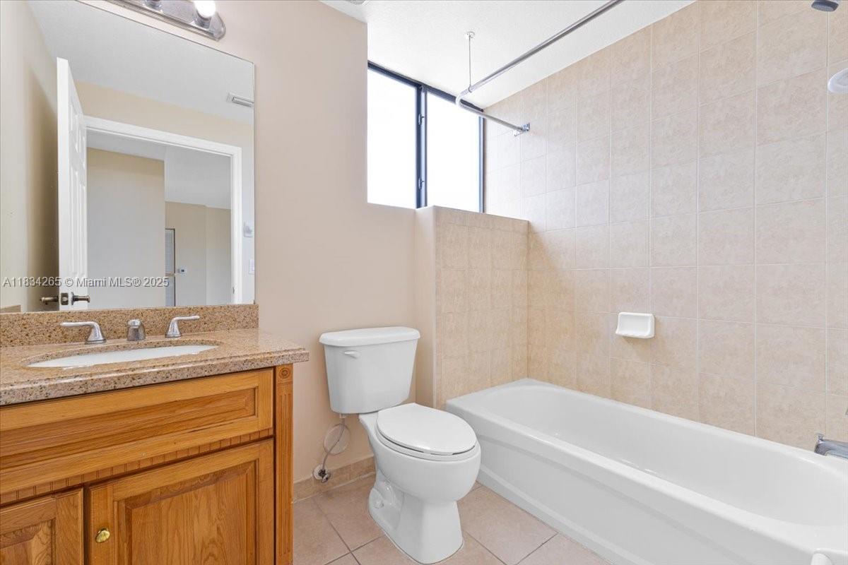 4242 NW 2 ST # 1601