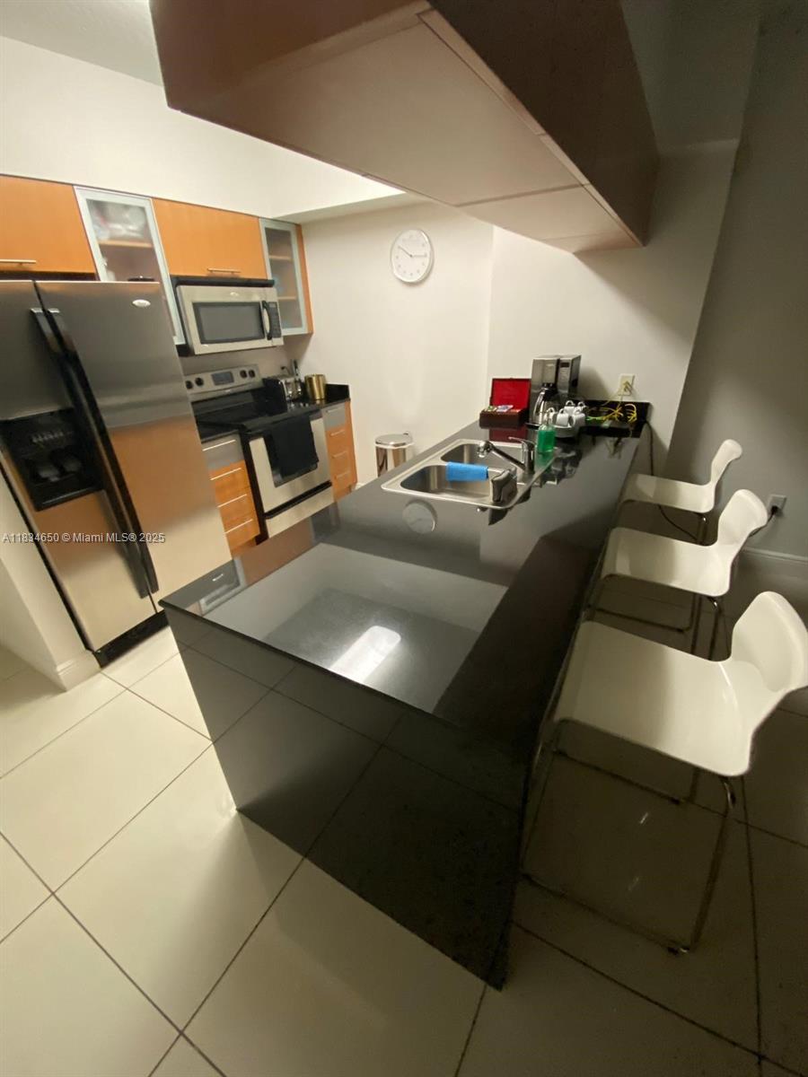 1750 N Bayshore Dr # 2905