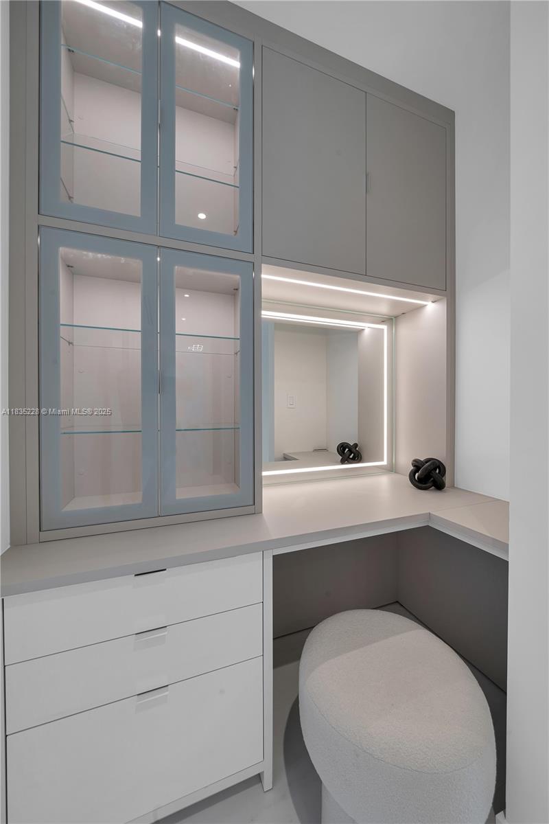 300 Biscayne Boulevard Way #2804 # 2804